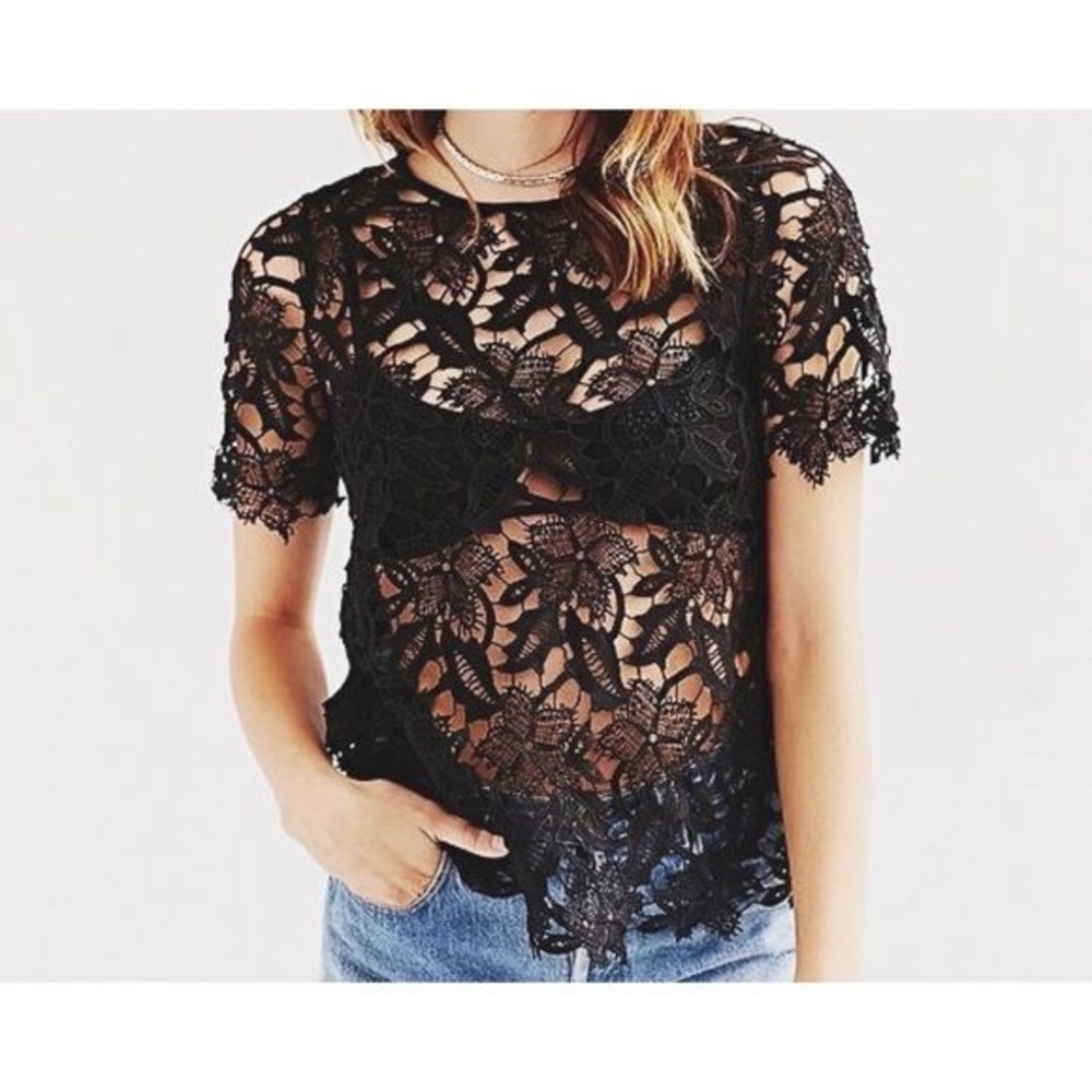 UO lace tee